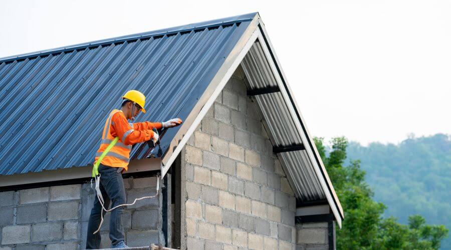 Expert Emergency Roof Repairs services in Montgomery, NY
